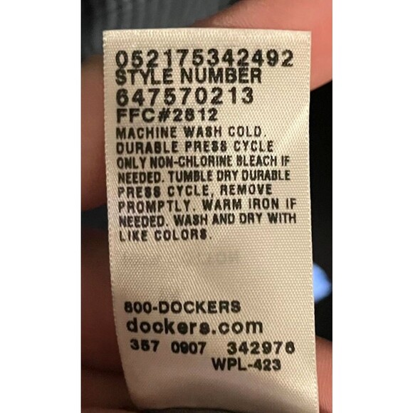 Dockers Men's M 15-15.5 Button Down Shirts Lot 2 Blue Plaid Gray Stripe LS - Picture 8 of 9